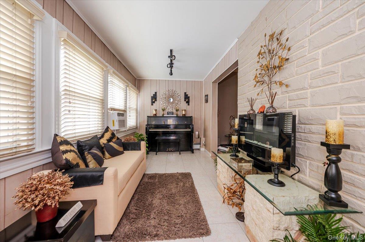 1711 Mahan Avenue, Bronx, NY 10461