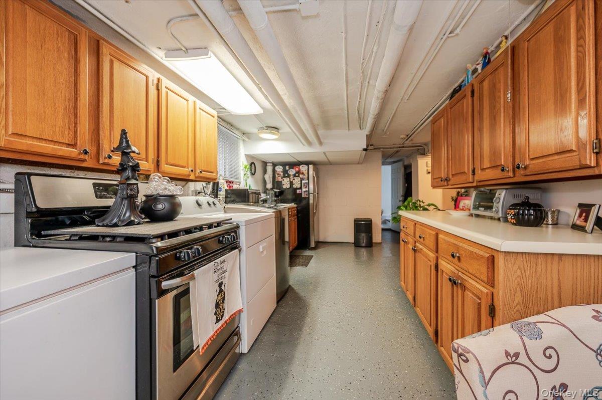 1711 Mahan Avenue, Bronx, NY 10461