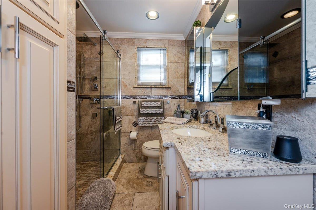 1711 Mahan Avenue, Bronx, NY 10461