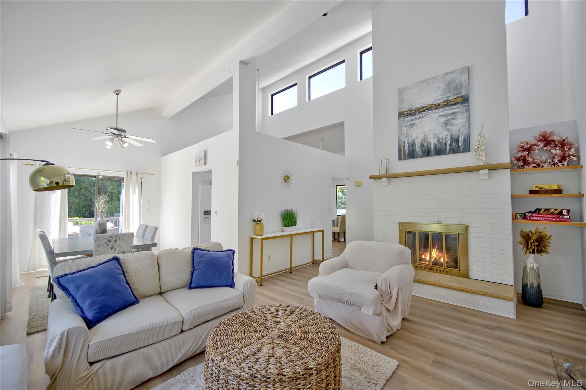 8 School Street, Hampton Bays, NY 11946