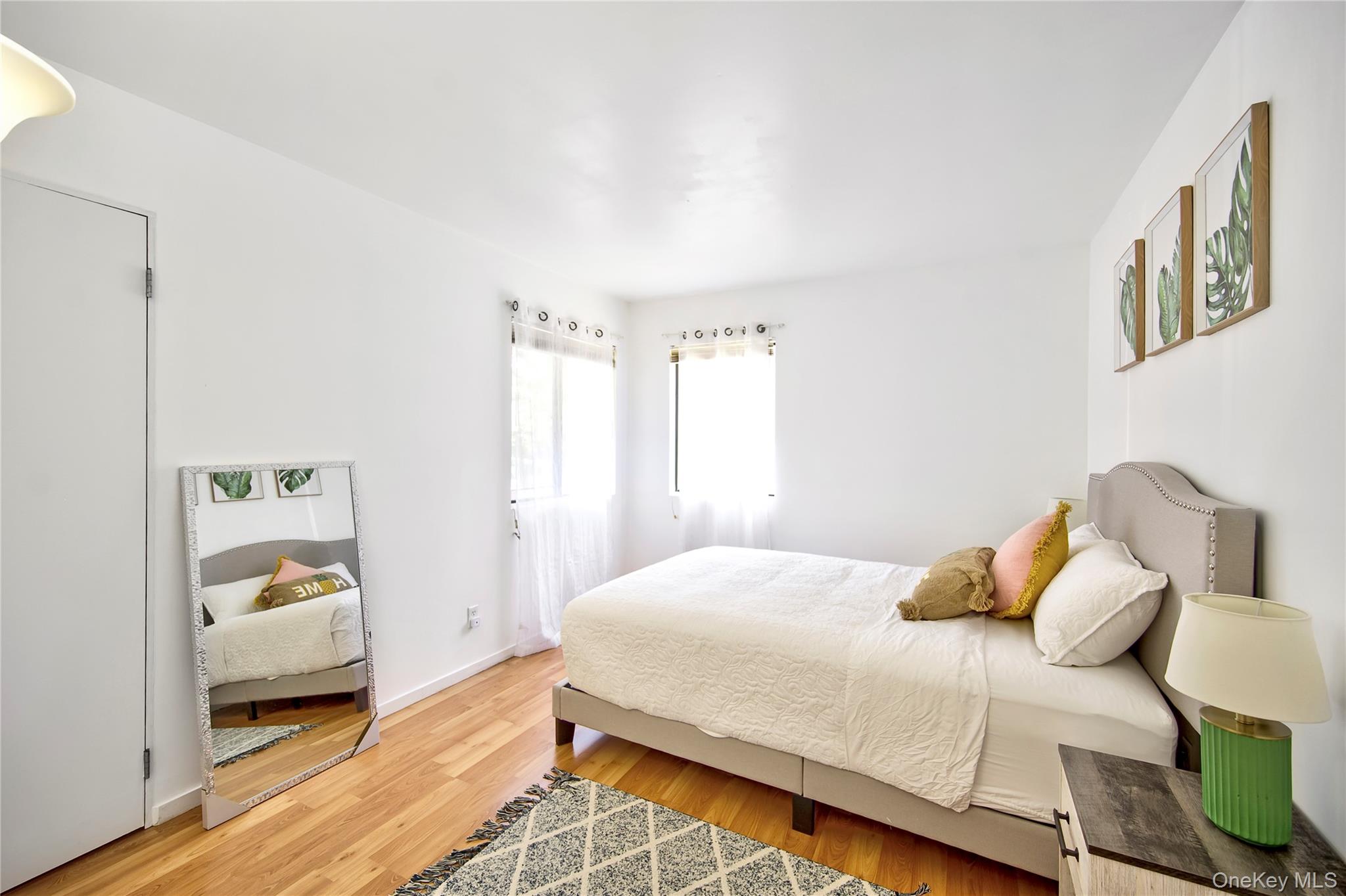 8 School Street, Hampton Bays, NY 11946