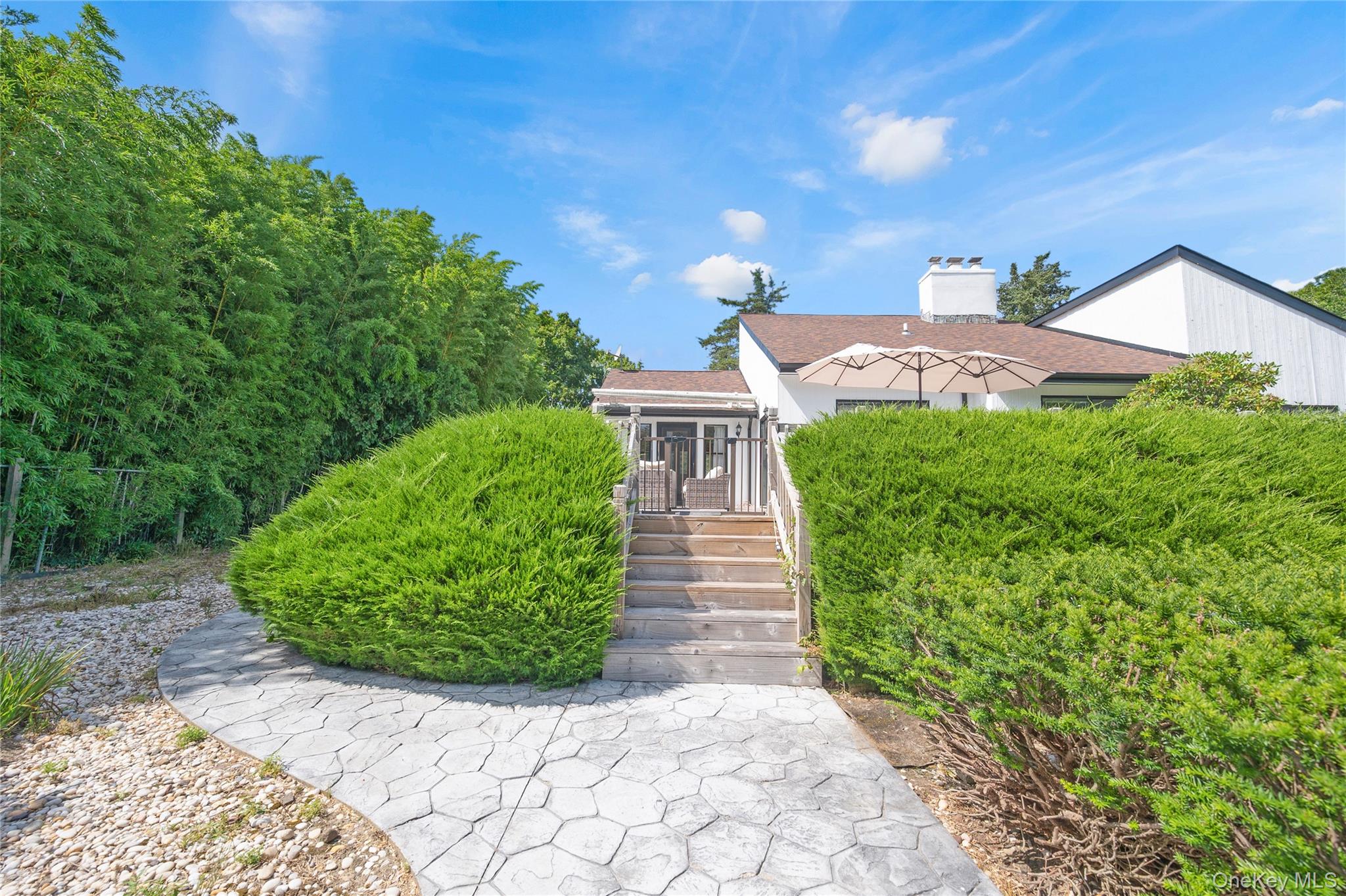 8 School Street, Hampton Bays, NY 11946