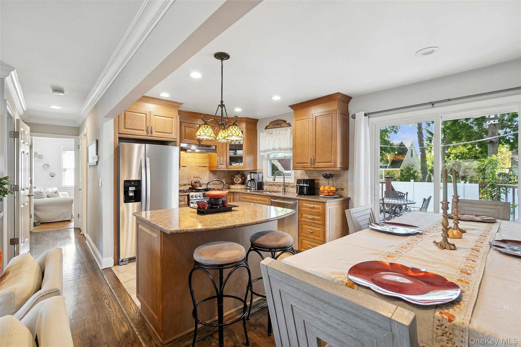 320 W 11th Street, Deer Park, NY 11729