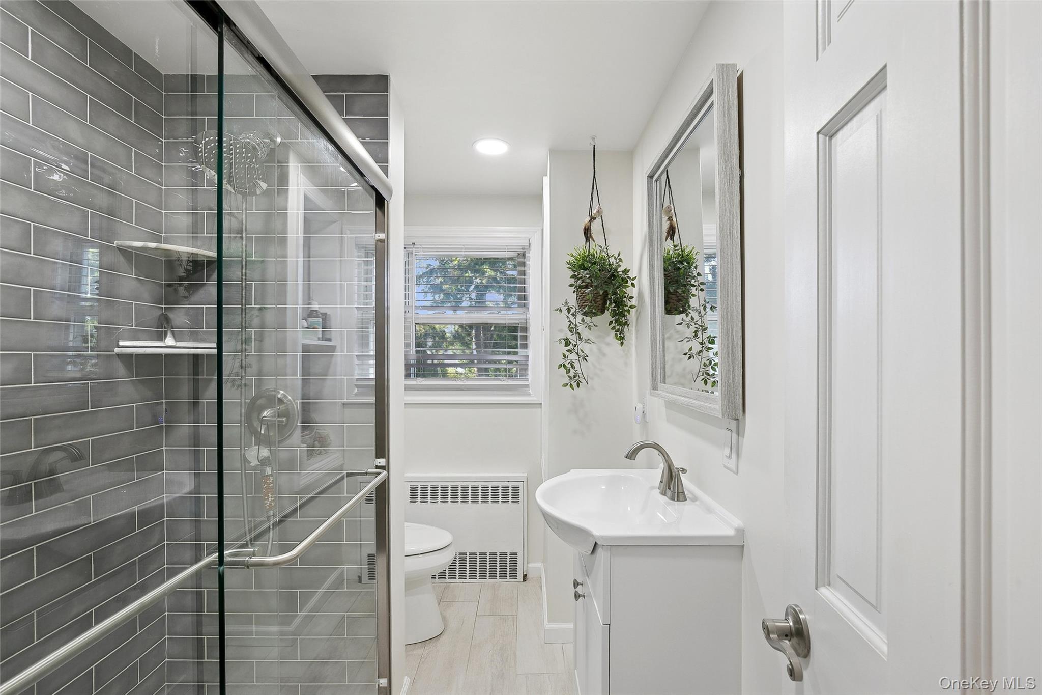 320 W 11th Street, Deer Park, NY 11729