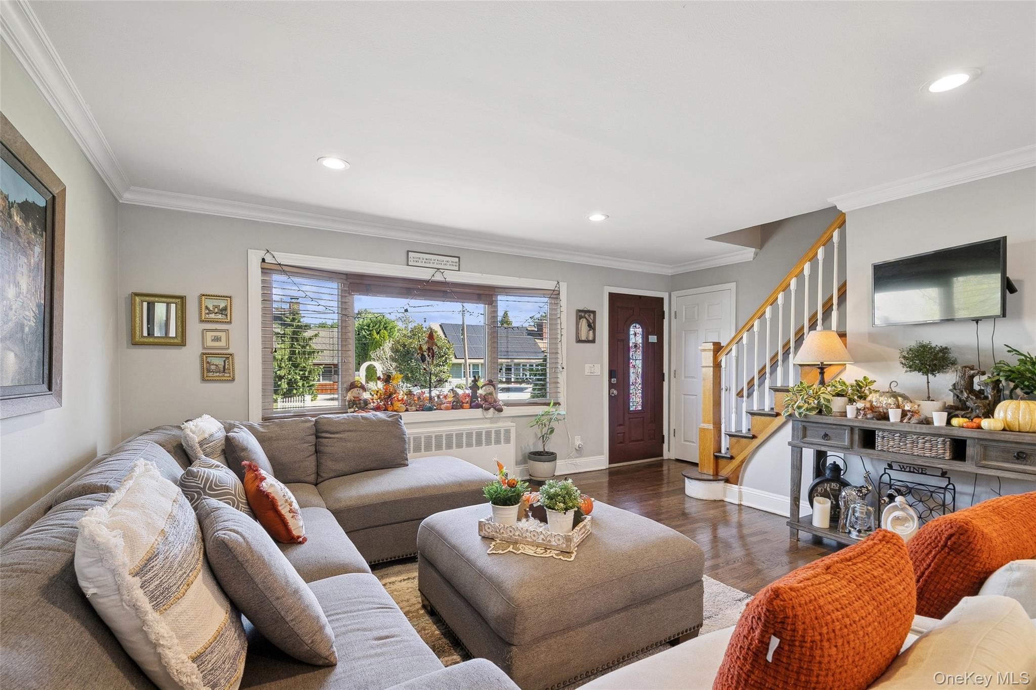 320 W 11th Street, Deer Park, NY 11729