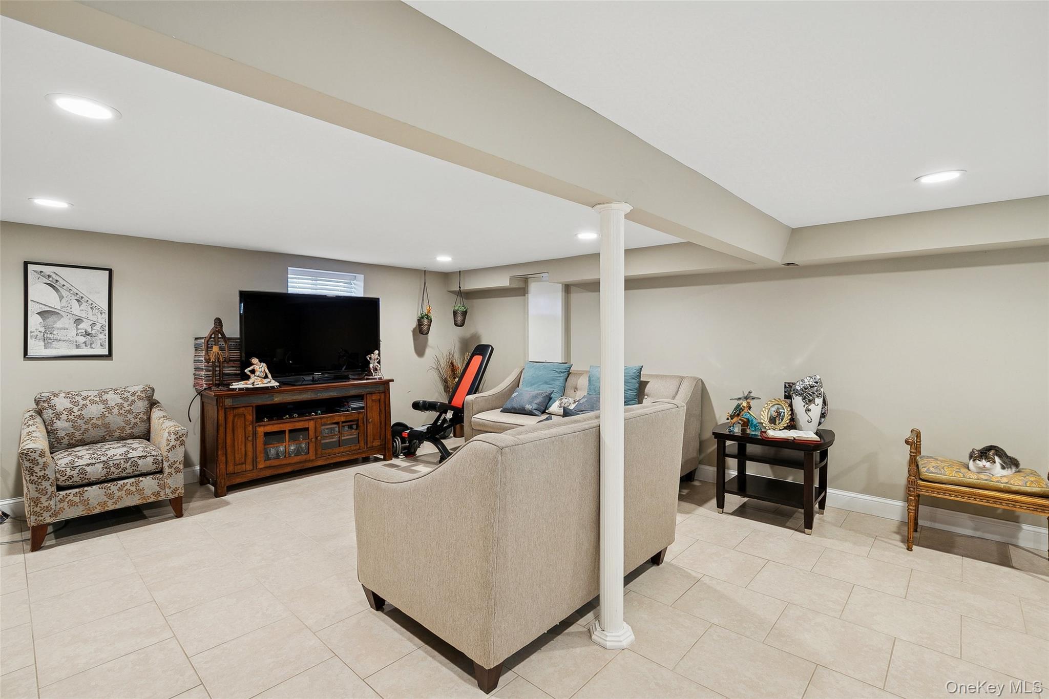 320 W 11th Street, Deer Park, NY 11729