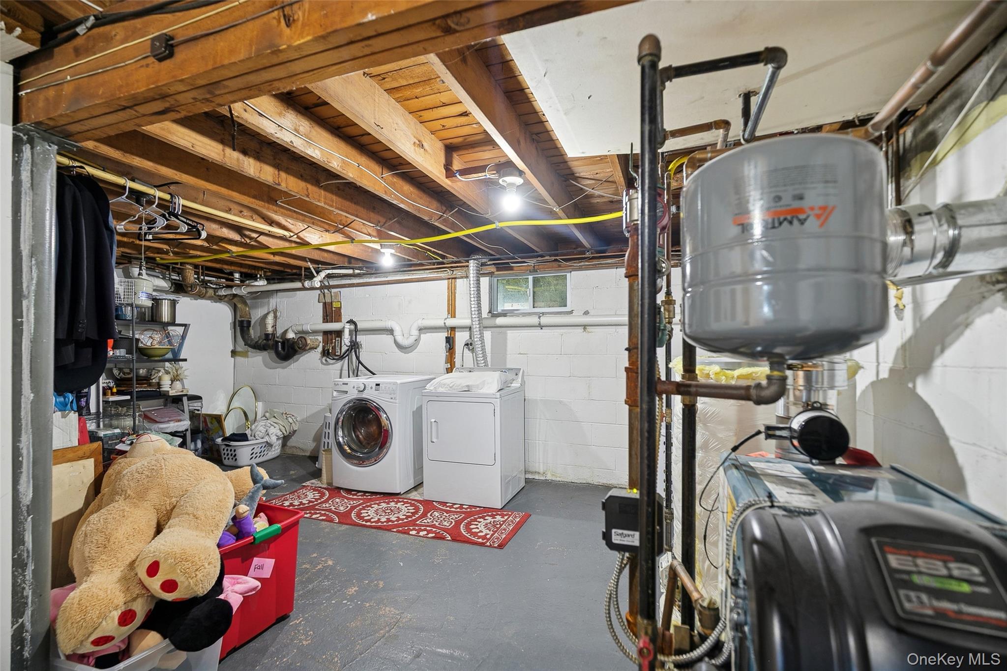 320 W 11th Street, Deer Park, NY 11729