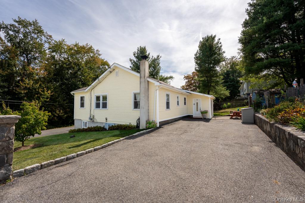 18 Dellacona Road, Carmel, NY 10512