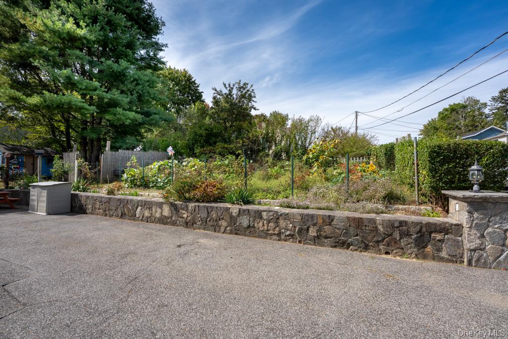 18 Dellacona Road, Carmel, NY 10512