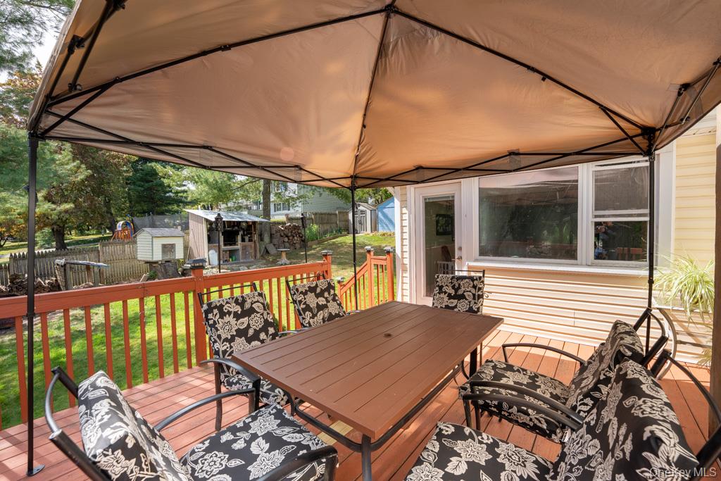 18 Dellacona Road, Carmel, NY 10512