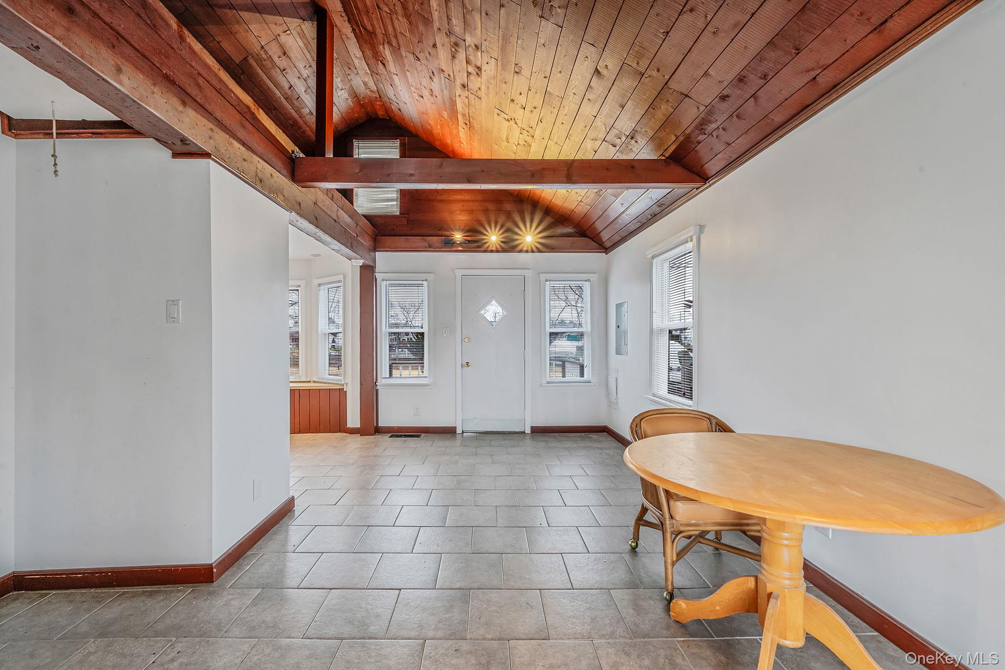 8 Eastern Concourse, Amityville, NY 11701