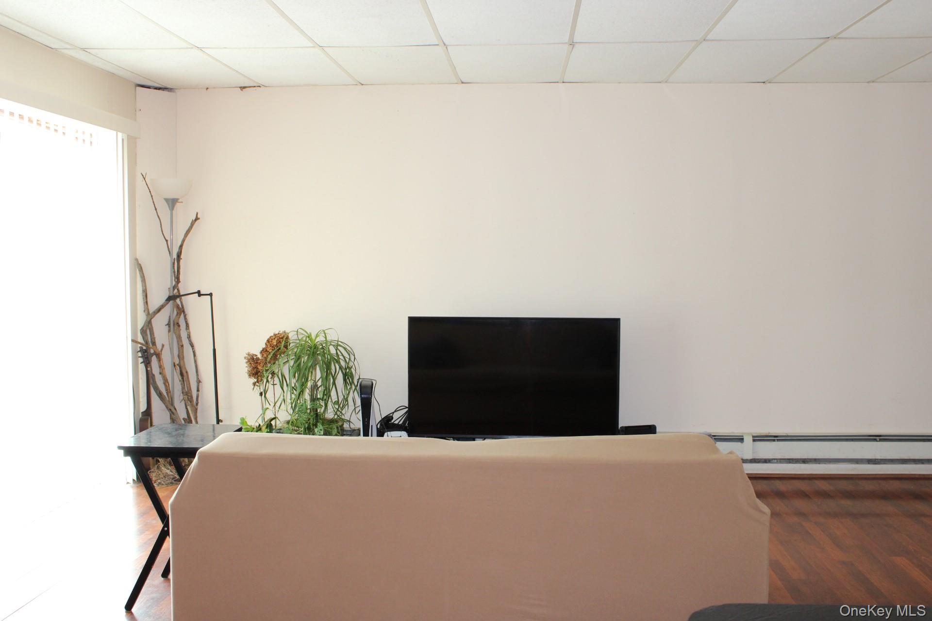 12 S Parsonage Street, Rhinebeck, NY 12572