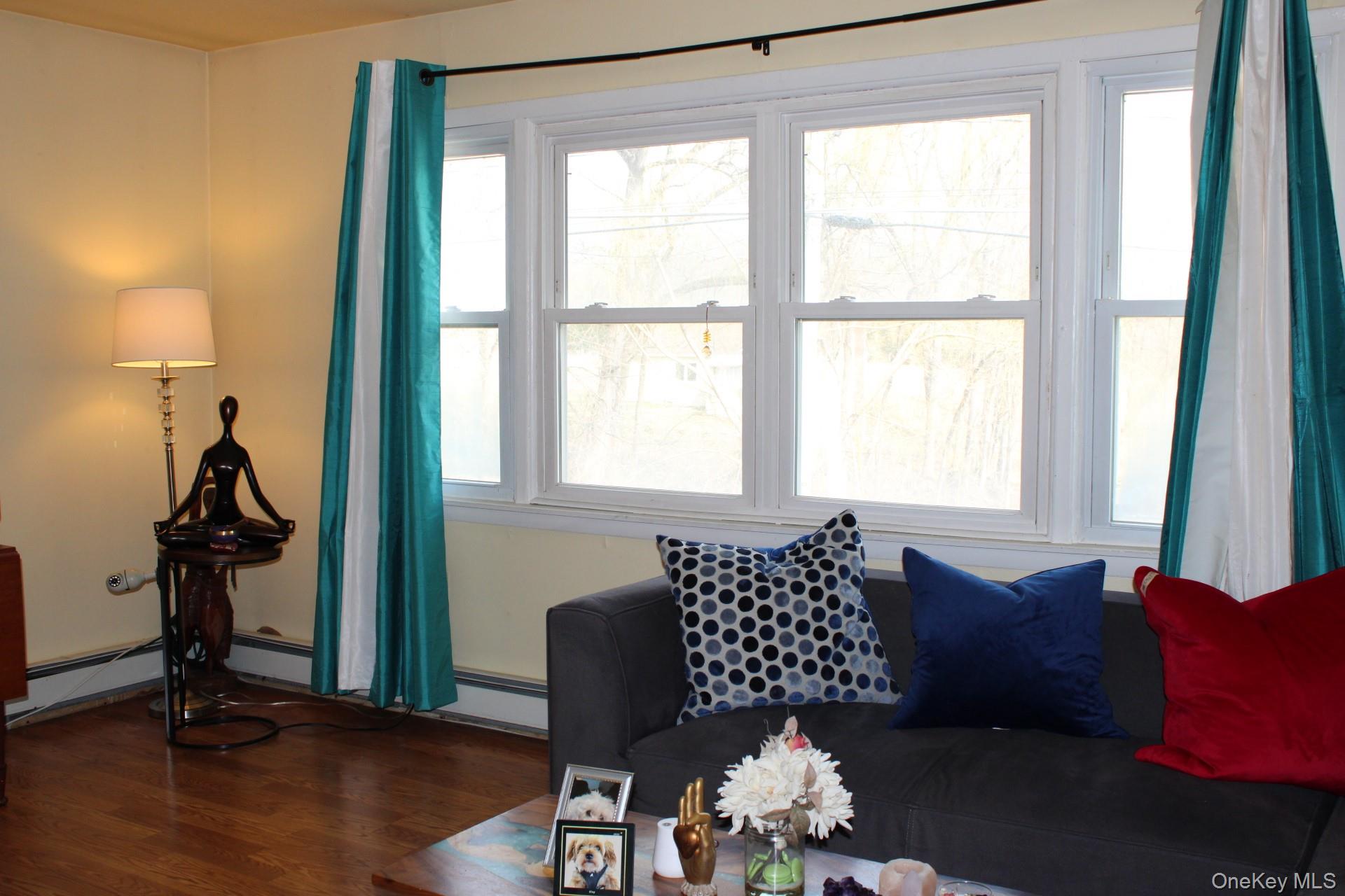 12 S Parsonage Street, Rhinebeck, NY 12572