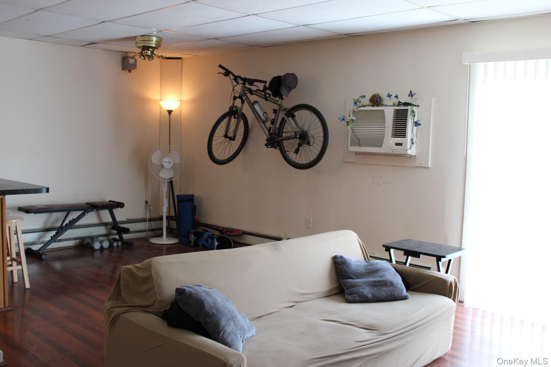 12 S Parsonage Street, Rhinebeck, NY 12572