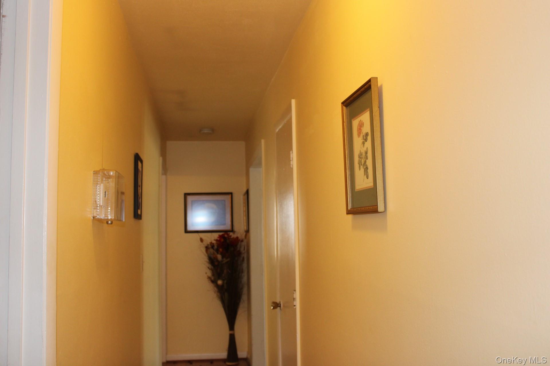 12 S Parsonage Street, Rhinebeck, NY 12572