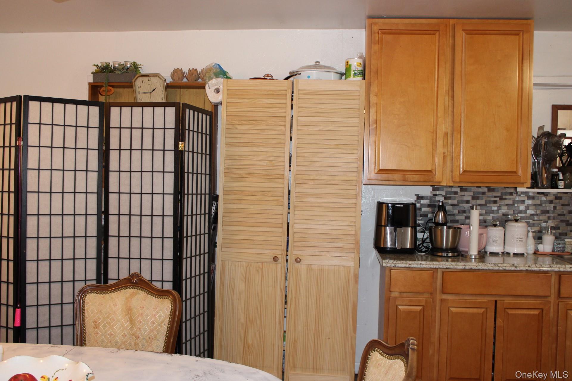 12 S Parsonage Street, Rhinebeck, NY 12572