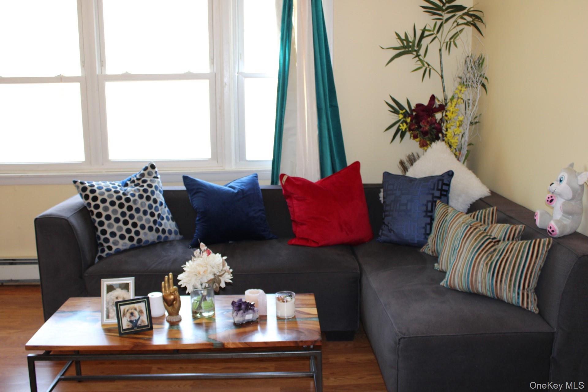 12 S Parsonage Street, Rhinebeck, NY 12572