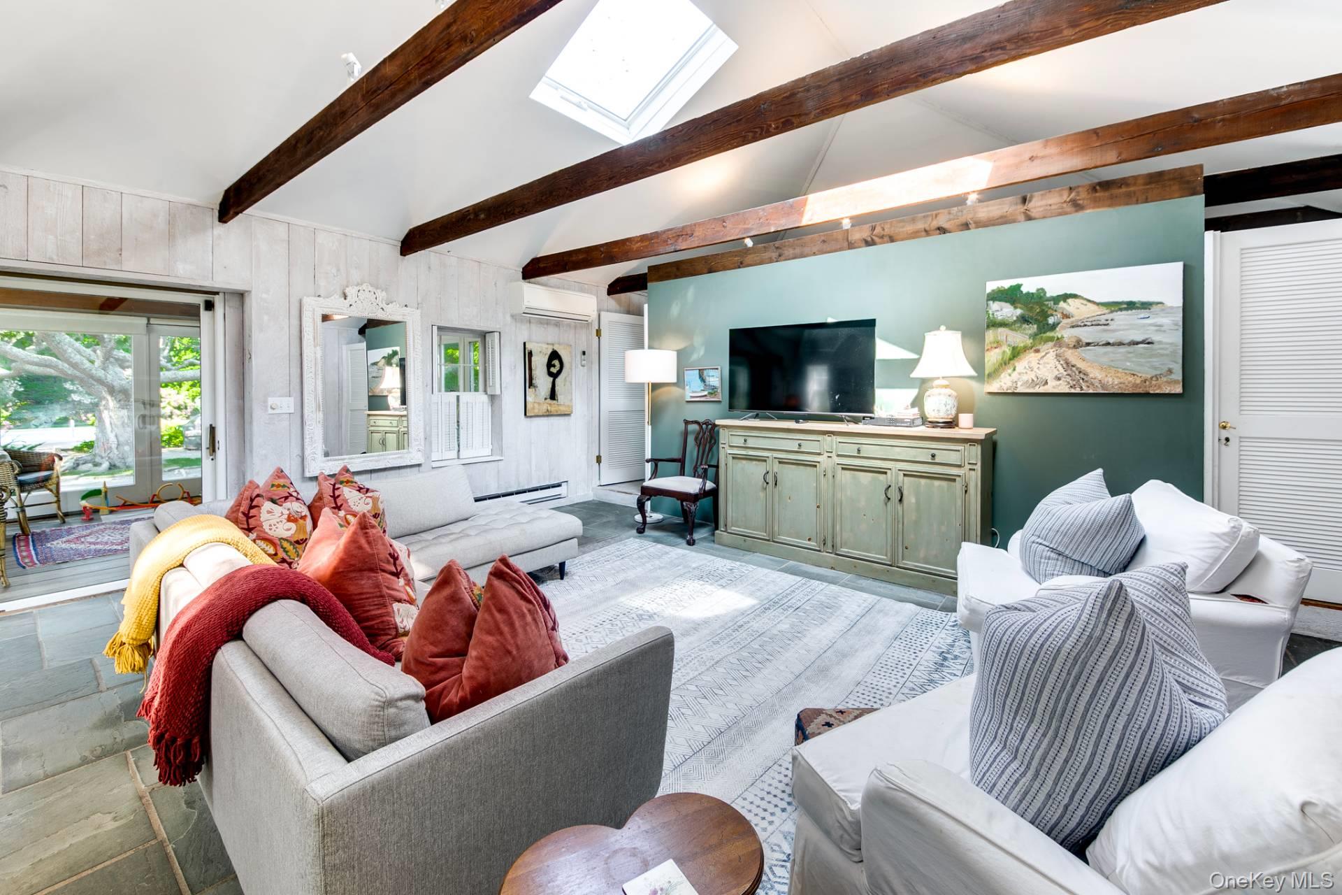 641 Montauk Highway, East Hampton, NY 11930