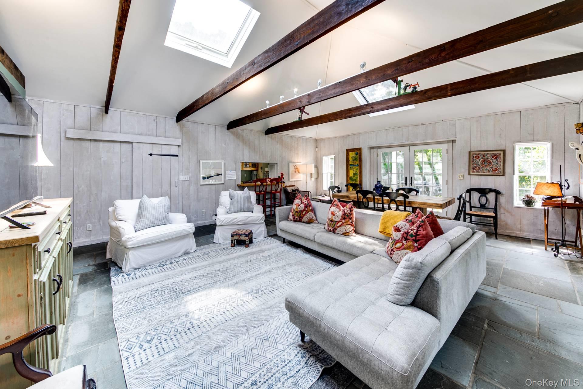 641 Montauk Highway, East Hampton, NY 11930