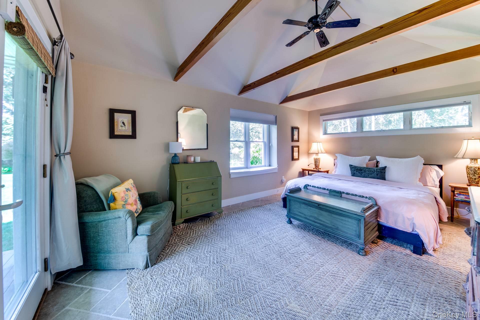 641 Montauk Highway, East Hampton, NY 11930