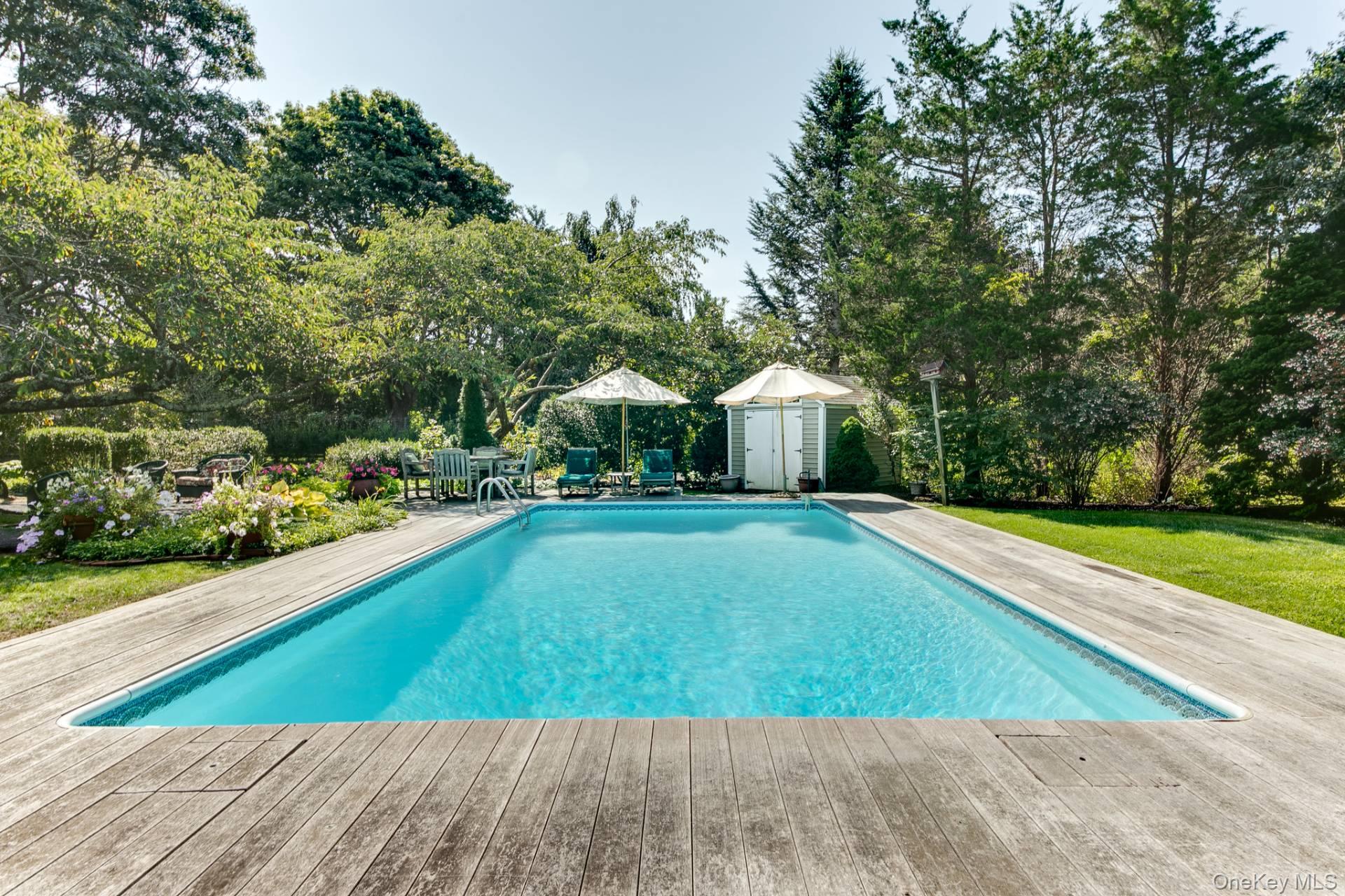 641 Montauk Highway, East Hampton, NY 11930