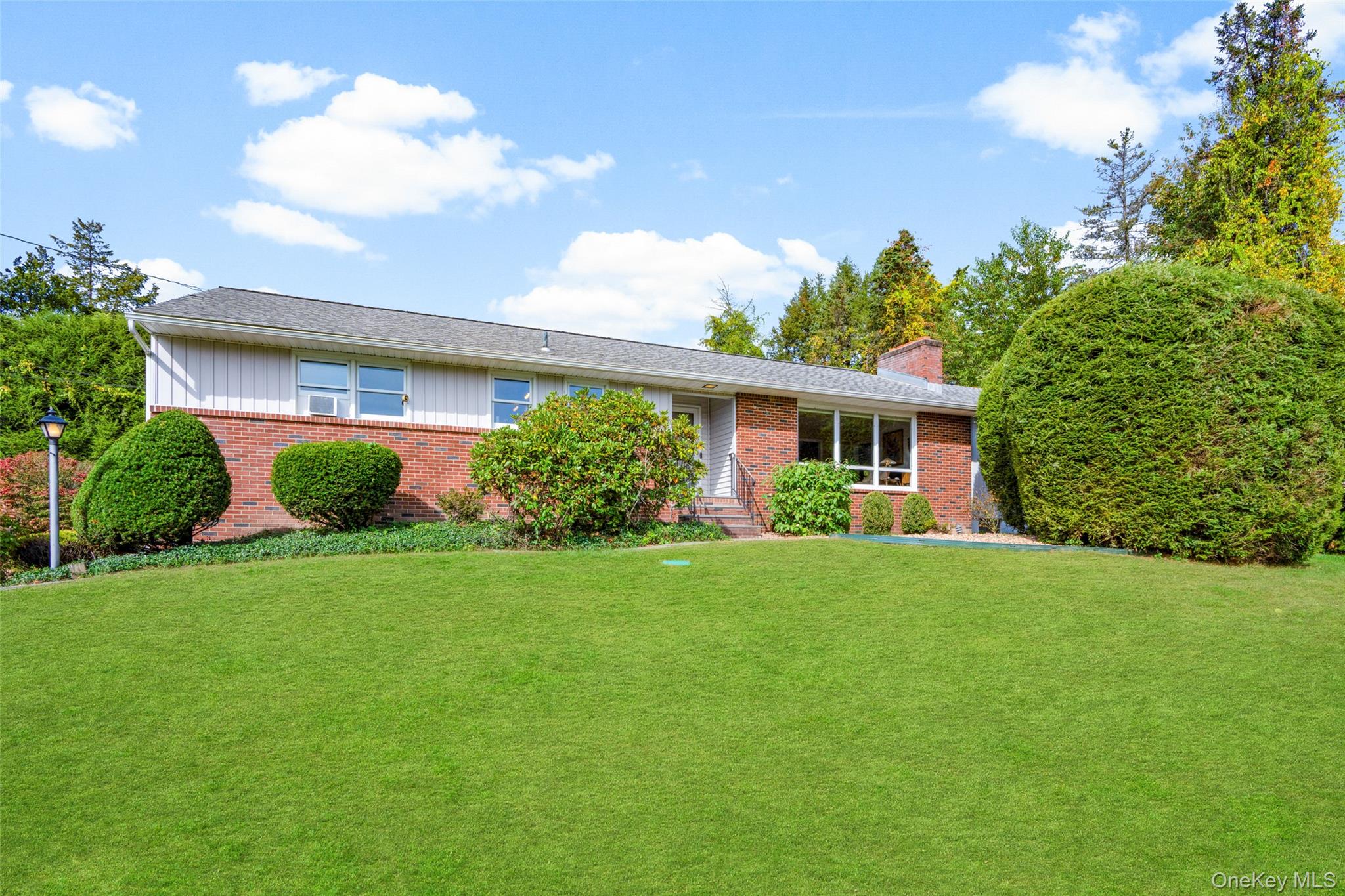 46 Skyview Drive, Poughkeepsie, NY 12603