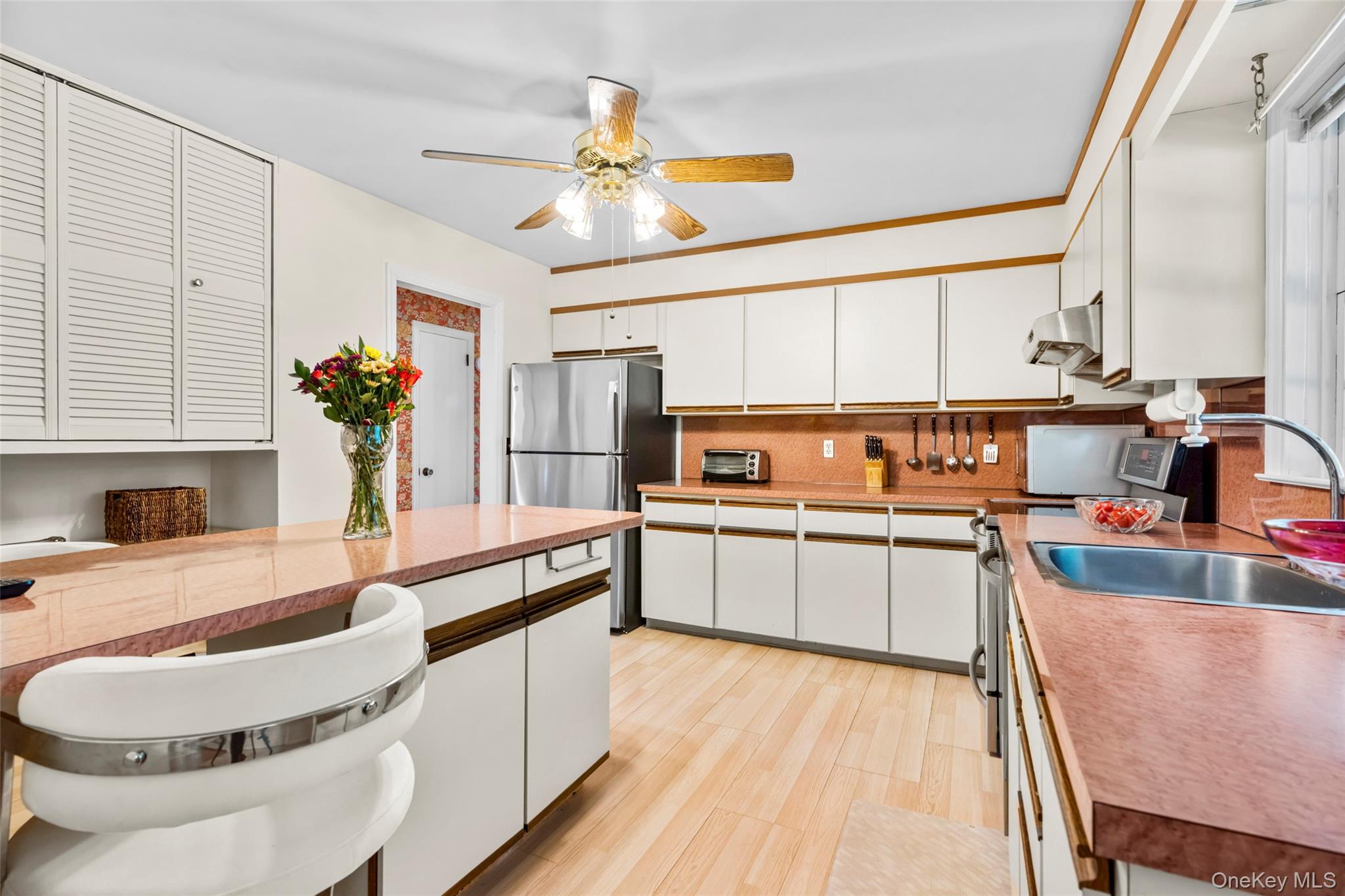 46 Skyview Drive, Poughkeepsie, NY 12603