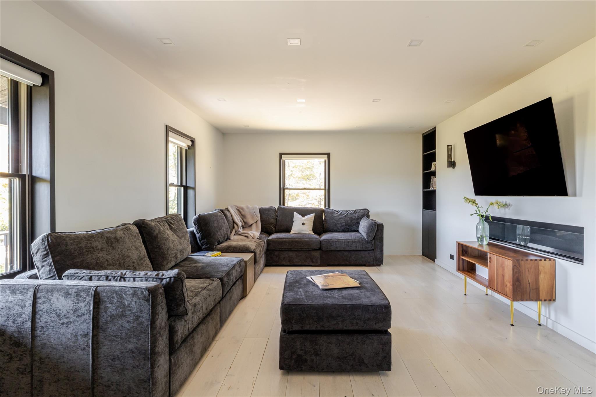 106 Station Road, Salisbury Mills, NY 12577