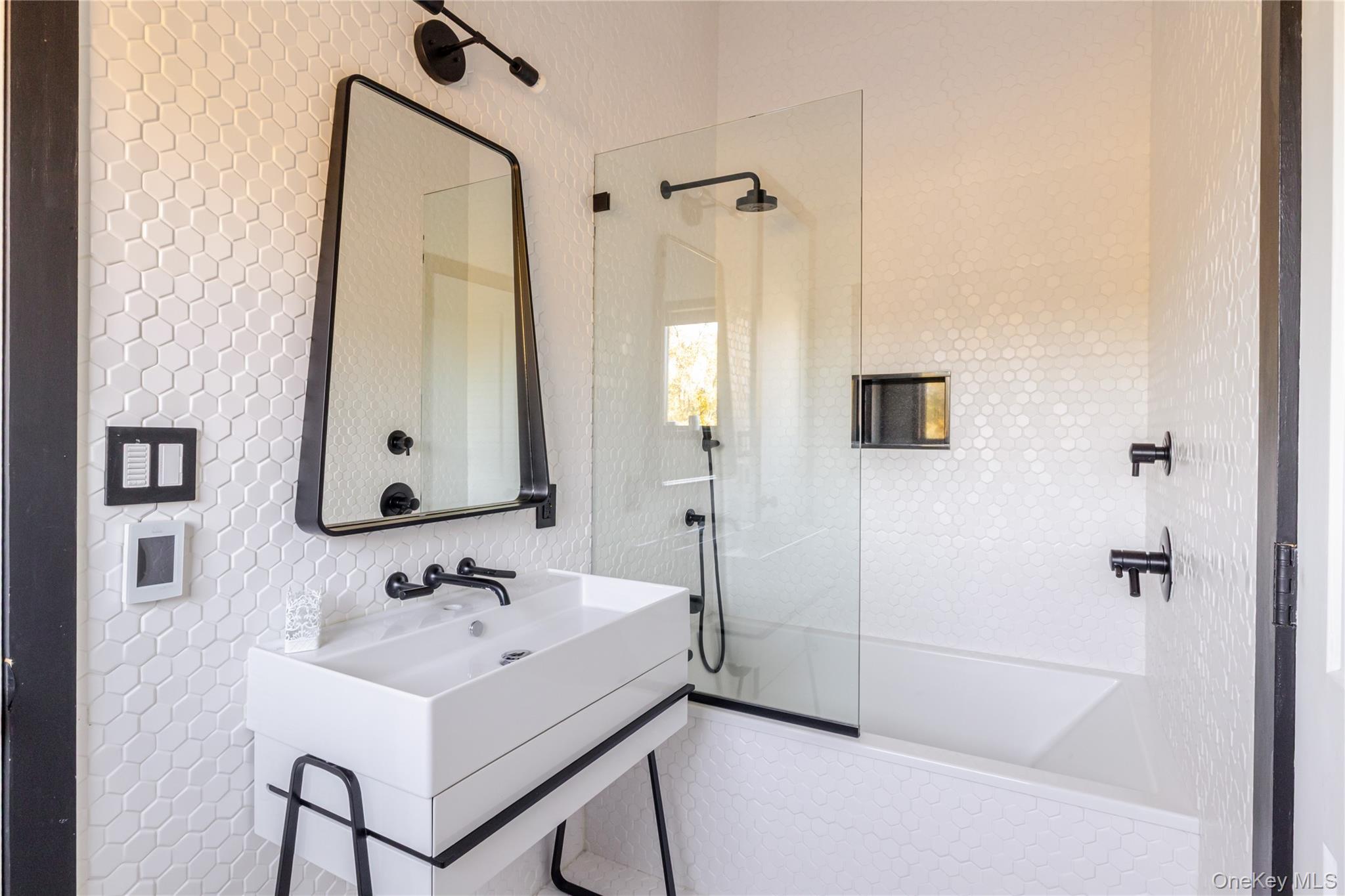 106 Station Road, Salisbury Mills, NY 12577