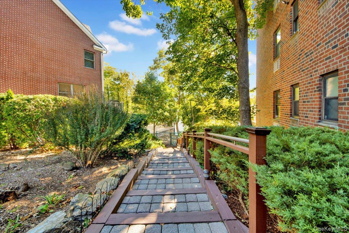 266 Pelham Road # 5H, New Rochelle, NY 10805