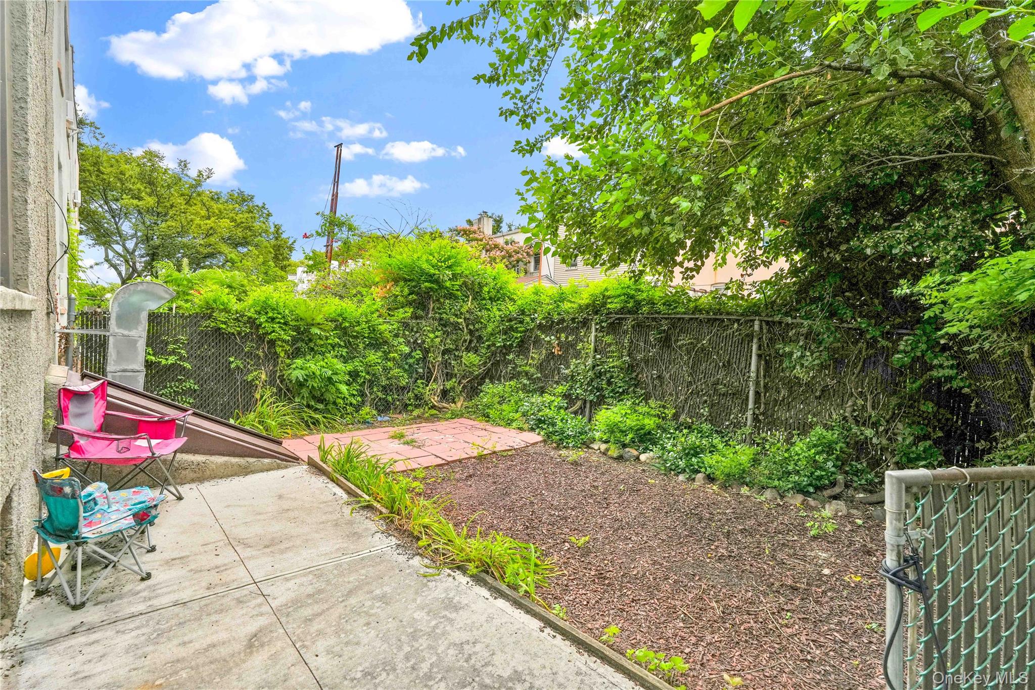 6058 60th Road, Maspeth, NY 11378