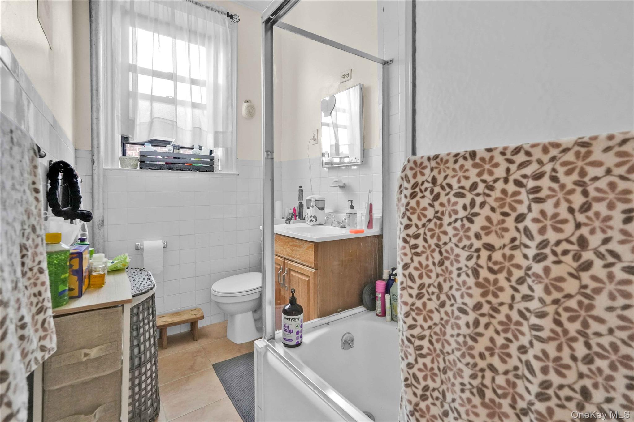 6058 60th Road, Maspeth, NY 11378