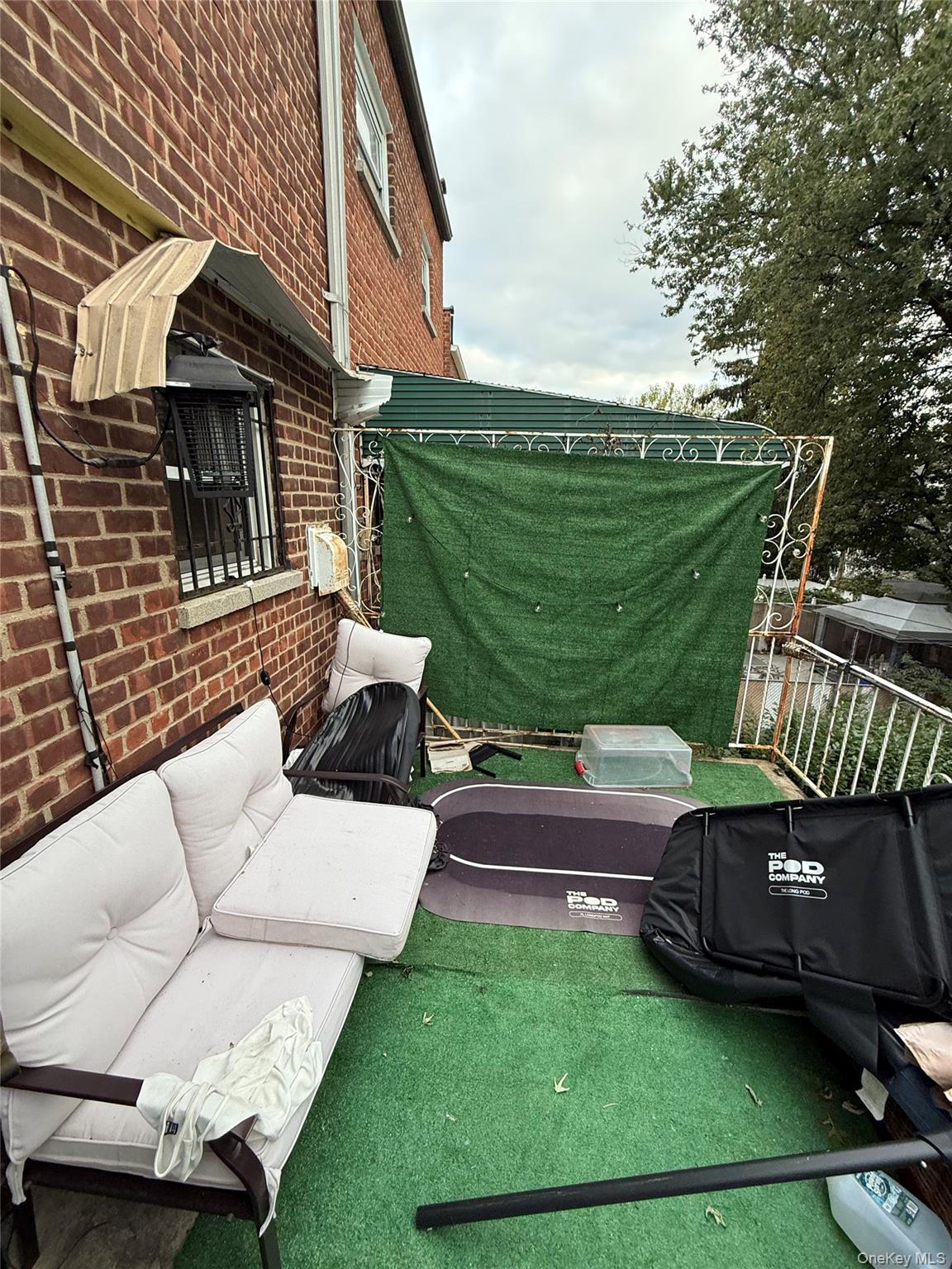 443 Howe Avenue, Bronx, NY 10473