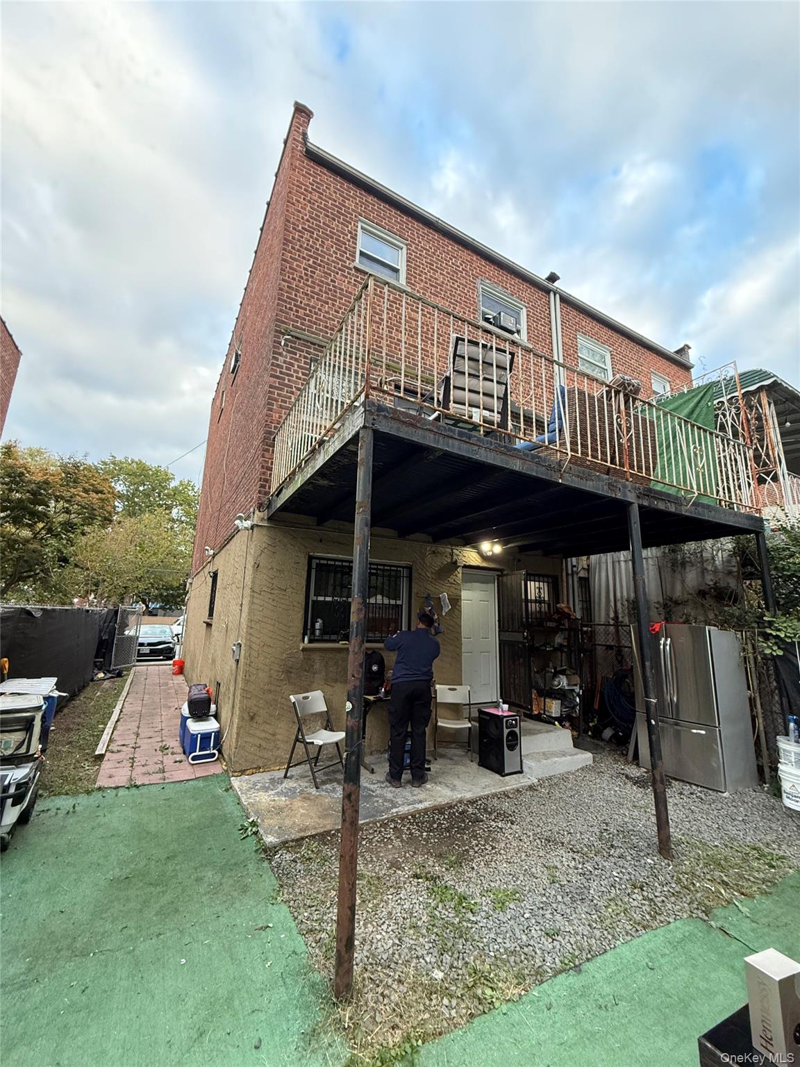 443 Howe Avenue, Bronx, NY 10473