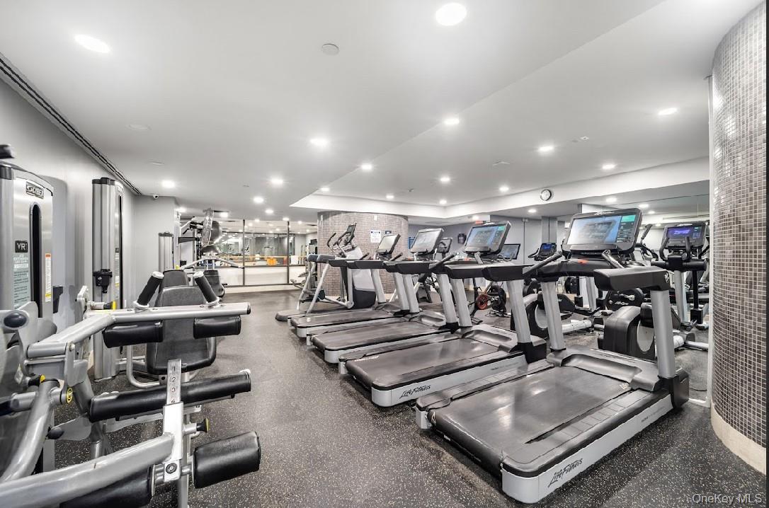 10 City Place # 8B, White Plains, NY 10601