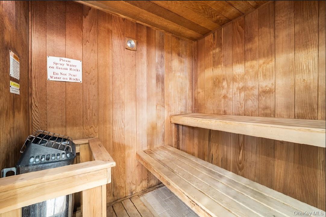 10 City Place # 8B, White Plains, NY 10601