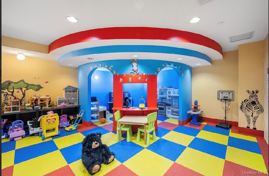 10 City Place # 8B, White Plains, NY 10601