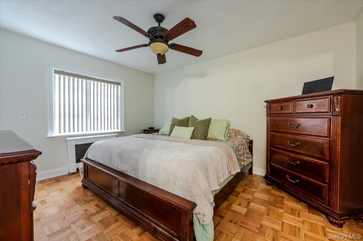 2976 Waterbury Avenue, Bronx, NY 10461