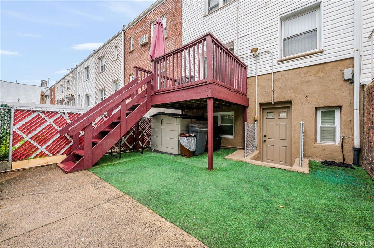 2976 Waterbury Avenue, Bronx, NY 10461