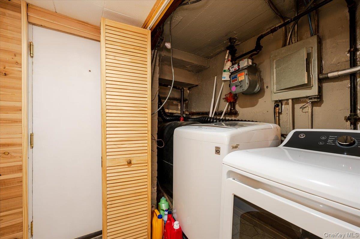 2976 Waterbury Avenue, Bronx, NY 10461