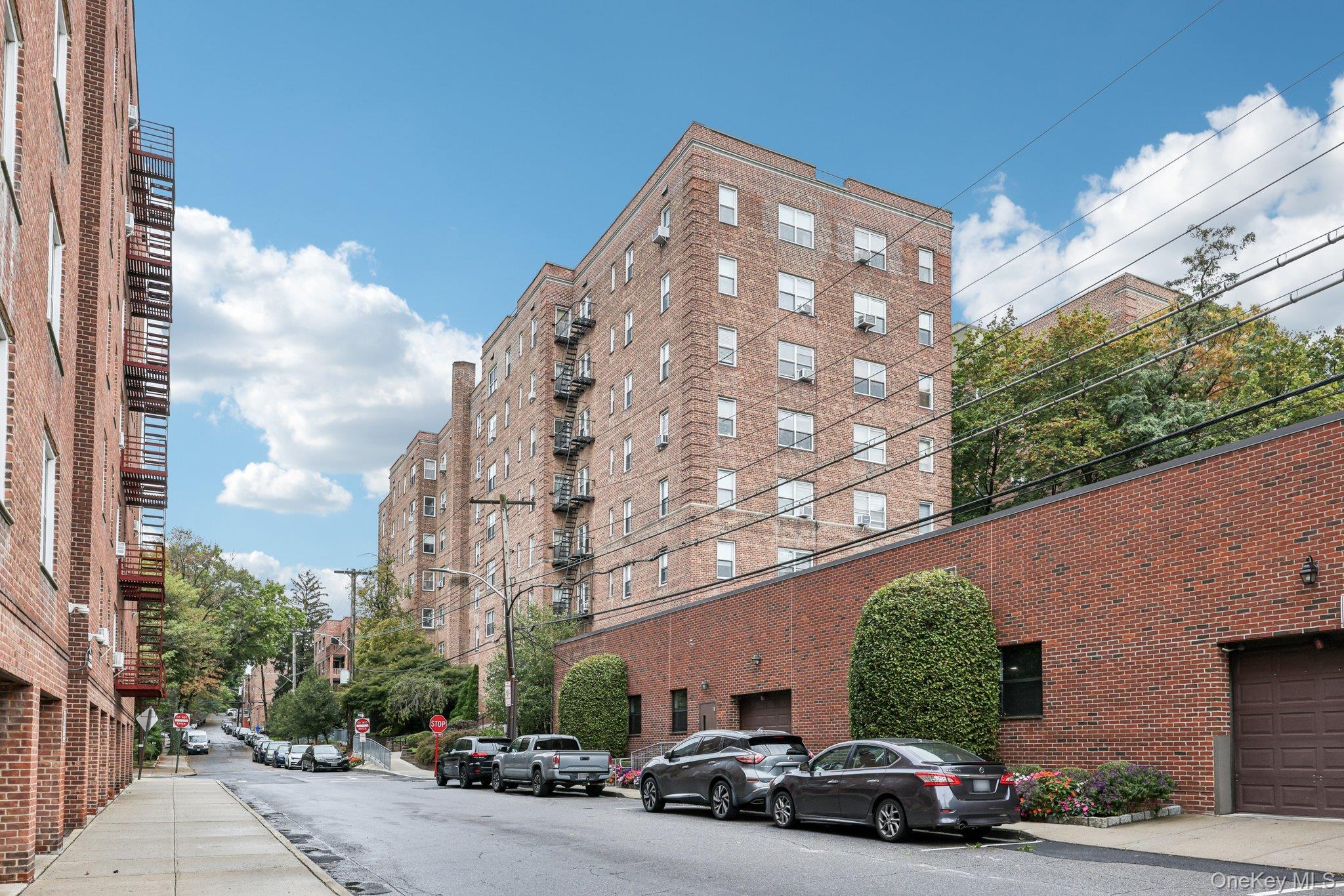 1 Bronxville Road Bronxville Road # 4P, Bronxville, NY 10708