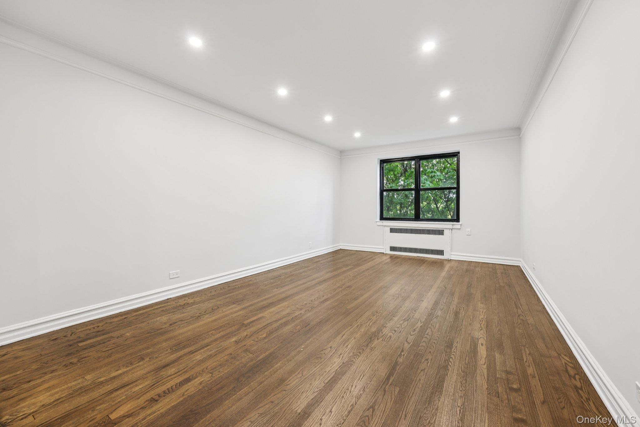 1 Bronxville Road Bronxville Road # 4P, Bronxville, NY 10708