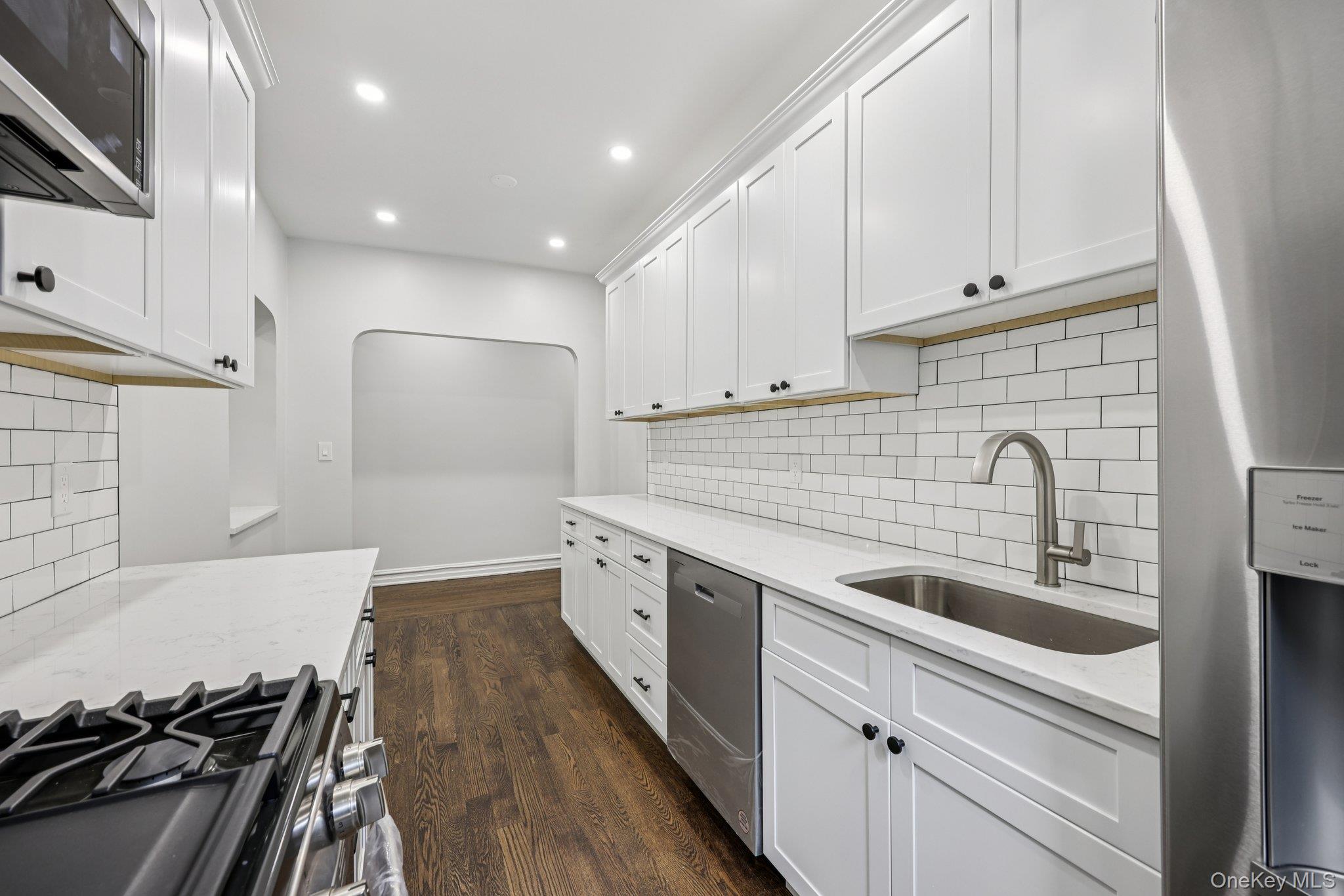 1 Bronxville Road Bronxville Road # 4P, Bronxville, NY 10708