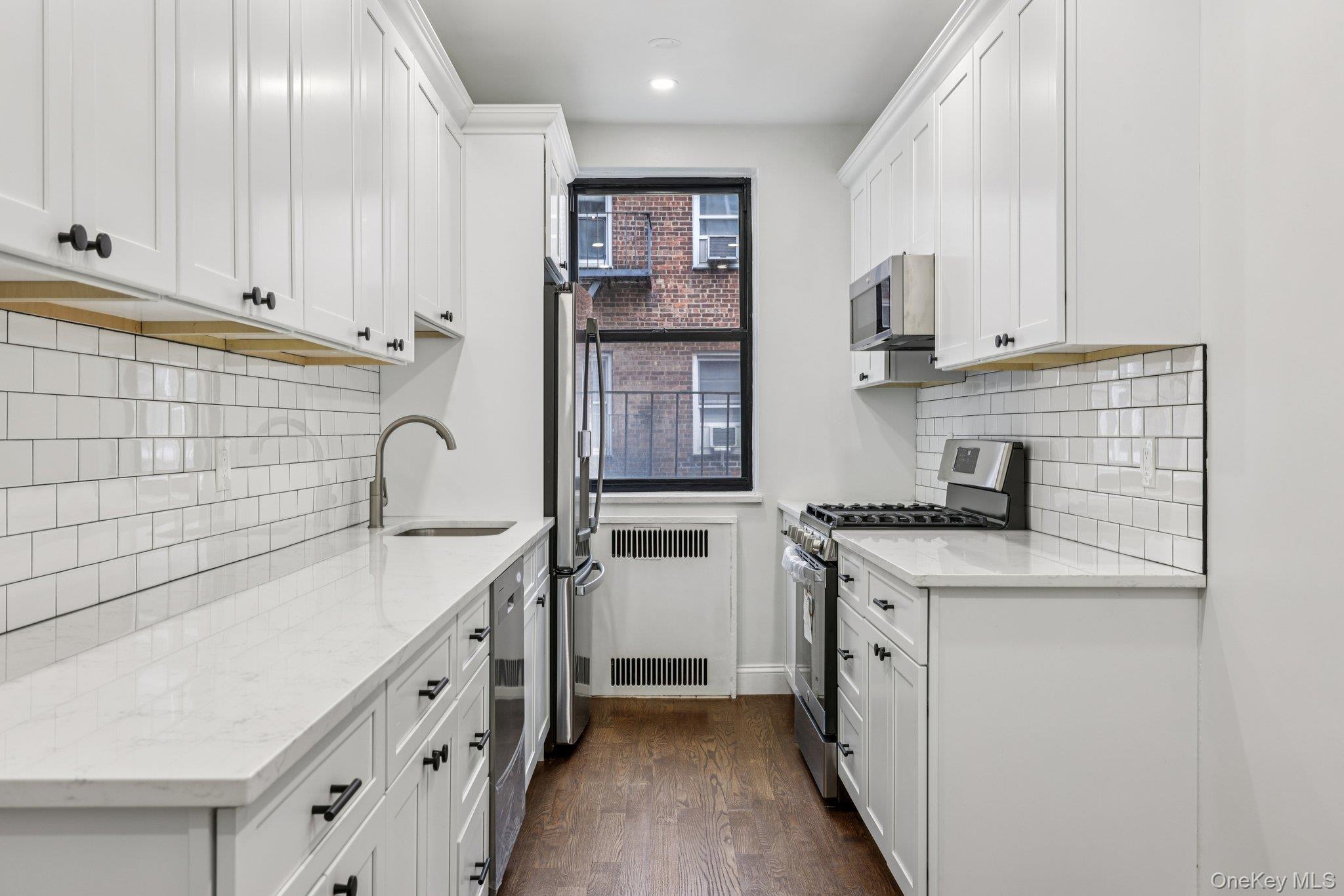 1 Bronxville Road Bronxville Road # 4P, Bronxville, NY 10708