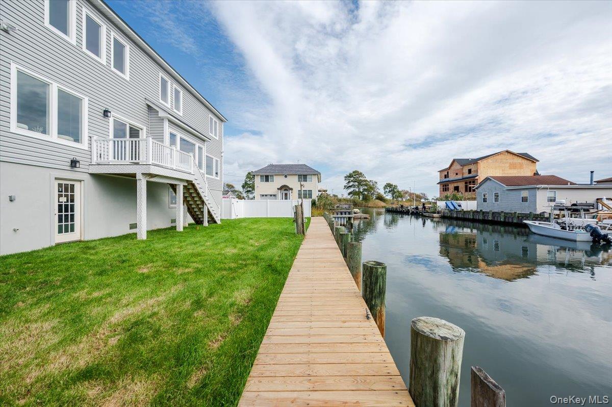 3695 S Somerset Drive, Seaford, NY 11783