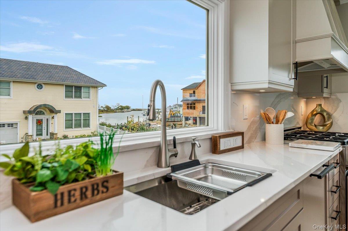 3695 S Somerset Drive, Seaford, NY 11783