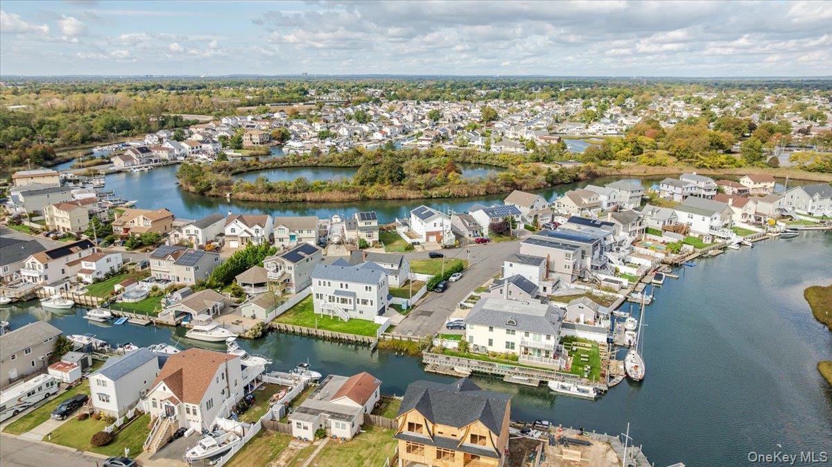 3695 S Somerset Drive, Seaford, NY 11783