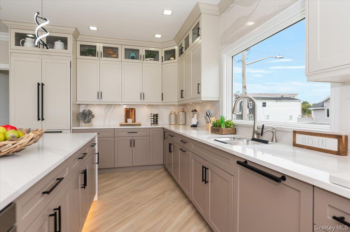 3695 S Somerset Drive, Seaford, NY 11783