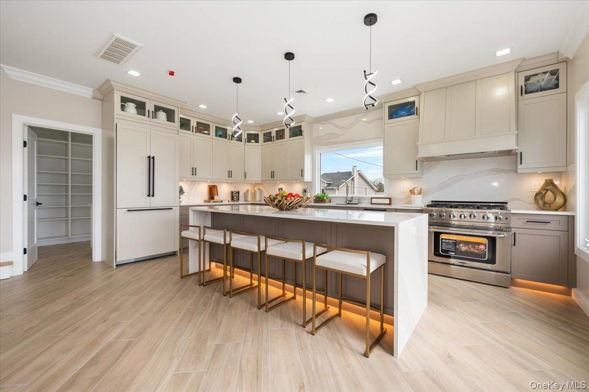 3695 S Somerset Drive, Seaford, NY 11783