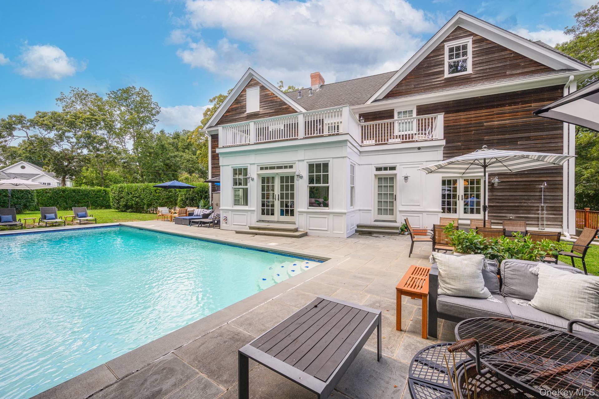 28 Bay View Road N, Southampton, NY 11968